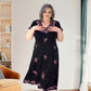 👗Sukienka Plus Size z dekoltem w szpic